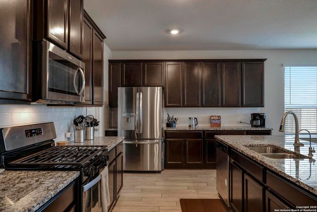 702 Overlook Rdg, House other with 5 bedrooms, 4 bathrooms and null parking in Cibolo TX | Image 17