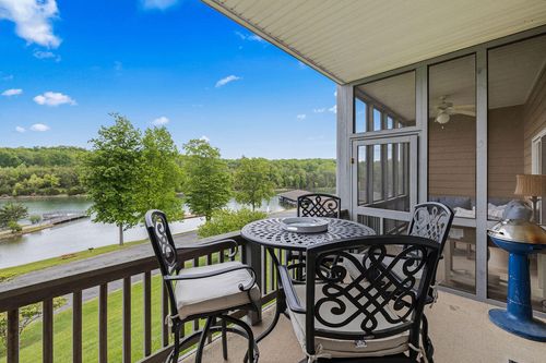 1175 Mariners Way, Huddleston, VA, 24104-3634 | Card Image