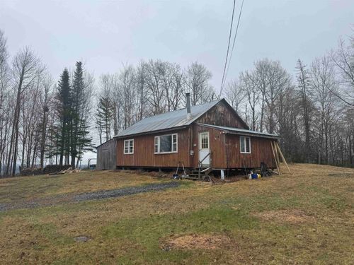231 John Rock Rd, Lyndonville, VT, 05851-9648 | Card Image