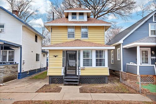 1864 Ferndale Ave, Schenectady, NY, 12306-4906 | Card Image