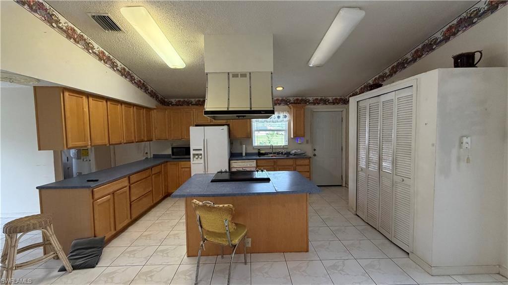 Residential in CAPE CORAL 5