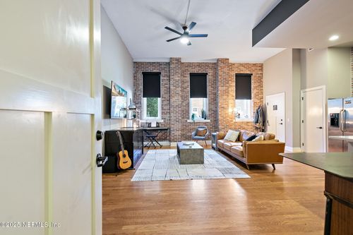 1105-2525 College St, JACKSONVILLE, FL, 32204-3592 | Card Image