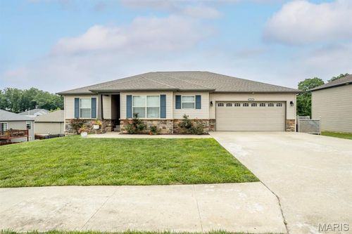 102 Sandstone Dr, Saint Robert, MO, 65584-9521 | Card Image