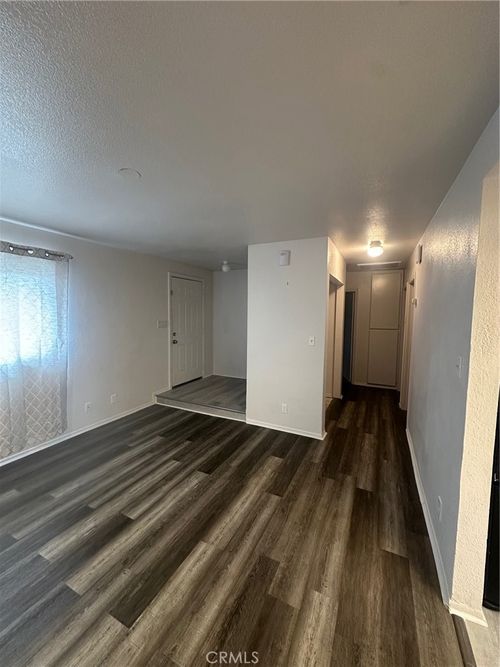 20232 Pawhuska Rd, Apple Valley, CA, 92307-2980 | Card Image