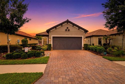 8412 Alberata Vista Dr, Tampa, FL, 33647-1851 | Card Image