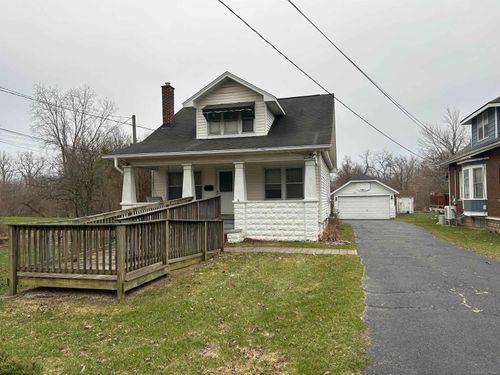 8260 Clinton River Rd, Sterling Heights, MI, 48314-1620 | Card Image