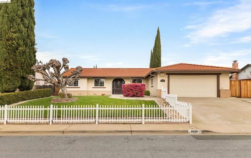 1631 1631 Limewood Pl, Pittsburg, CA, 94565 | Card Image
