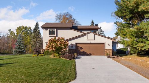 2001 Henry St N, Saint Paul, MN, 55109-4114 | Card Image