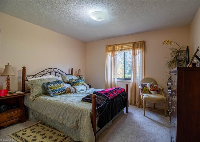 4654 Pineview Dr, House other with 3 bedrooms, 2 bathrooms and null parking in Trinity NC | Image 5