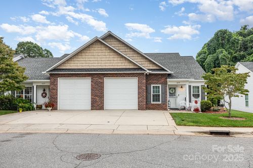 1673 Golden Cedar Ln, Newton, NC, 28658-1796 | Card Image