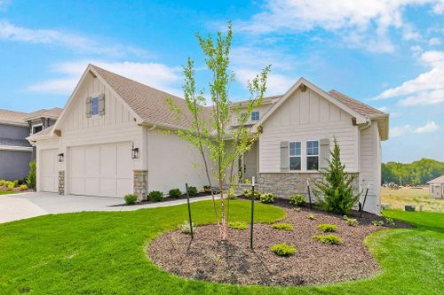 15561 W 168th Ter, Olathe, KS, 66062 | Card Image