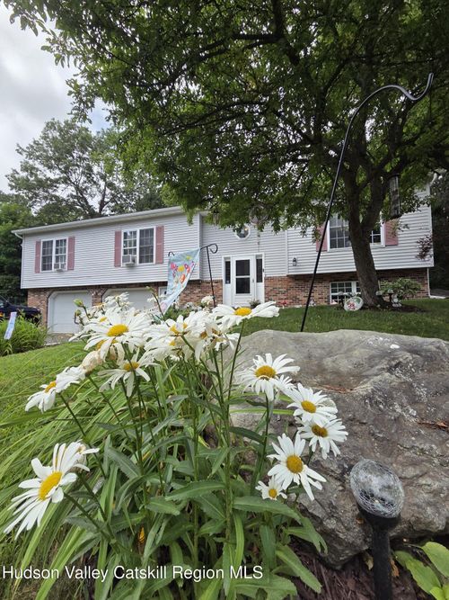 42 Overlook Court, Philmont, NY, 12565 | Card Image