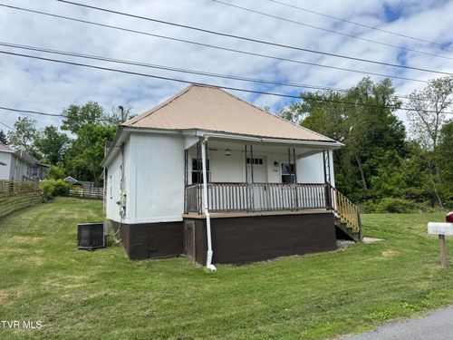 736 4th St, Bristol, TN, 37620-3839 | Card Image