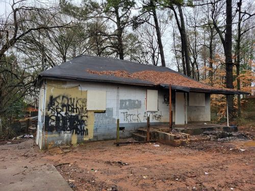 516 Warren Ave, Scottdale, GA, 30079-1470 | Card Image