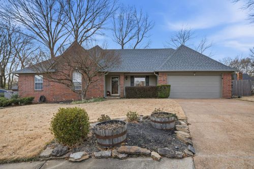 307 John Cv, Collierville, TN, 38017-8309 | Card Image