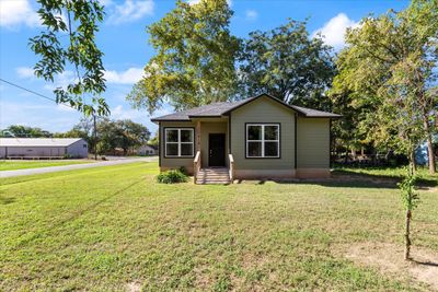 216 Washington Street, House other with 3 bedrooms, 3 bathrooms and 4 parking in Smithville TX | Image 1