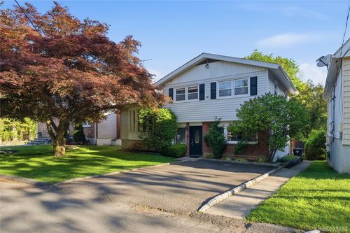 136 Condit St, Harrison, NY, 10528-2026 | Card Image