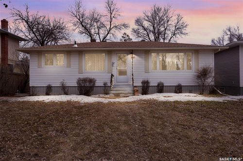 3817 Mccallum Avenue, Regina, SK, S4S0S8 | Card Image