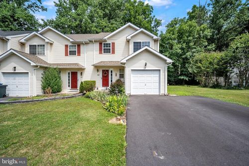 63 Pinckney Dr, Coatesville, PA, 19320-5941 | Card Image