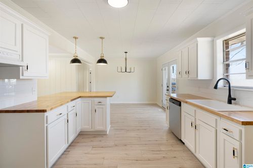 9186 Old Tuscaloosa Rd, PARRISH, AL, 35580-4118 | Card Image