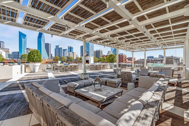 APT-1702 - 2200 Victory Ave, Condo with 2 bedrooms, 2 bathrooms and null parking in Dallas TX | Image 31