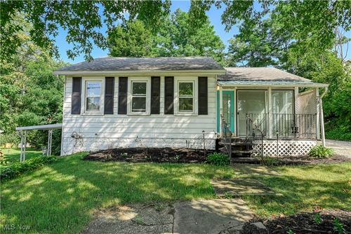 79 Weil Ave, Coventry Township, OH, 44319-3043 | Card Image