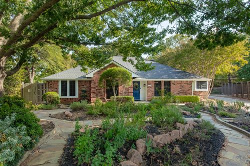 624 Arbor Ct, Highland Village, TX, 75077-7569 | Card Image