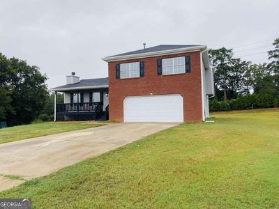 3650 Sheba Drive, House other with 3 bedrooms, 2 bathrooms and null parking in Ellenwood GA | Image 3