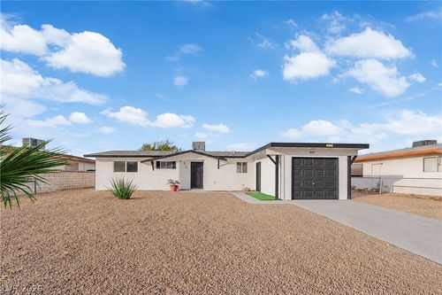 419 Scenic Dr, Henderson, NV, 89002-8337 | Card Image