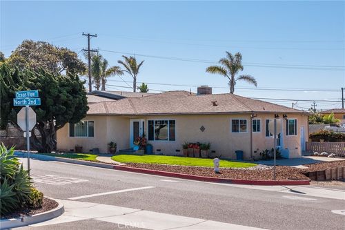 204 Ocean View Ave, Grover Beach, CA, 93433-1242 | Card Image