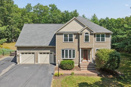 7 Gauthier Rd, Merrimack, NH, 03054-4282 | Card Image