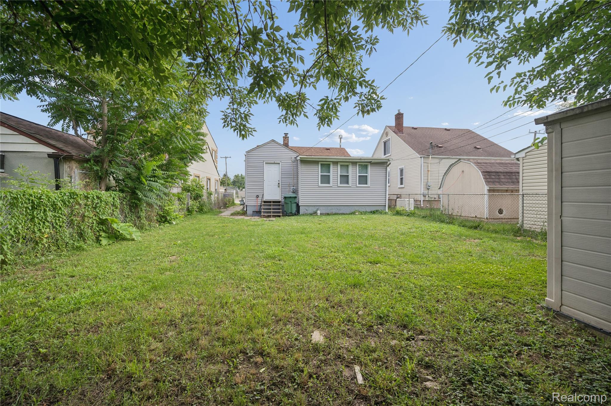 Residential in Lincoln Park 4
