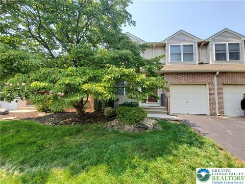 324-324 Surrey Pl, Macungie, PA, 18062-1801 | Card Image