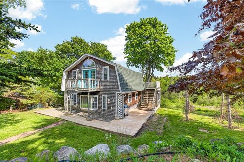 282 Sunset Rd, Deer Isle, ME, 04627-3867 | Card Image
