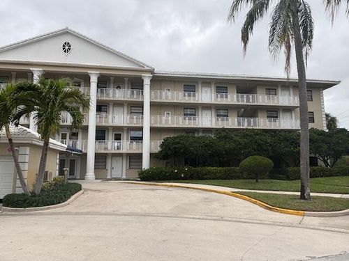 405-3525 Village Blvd, West Palm Beach, FL, 33409-7486 | Card Image