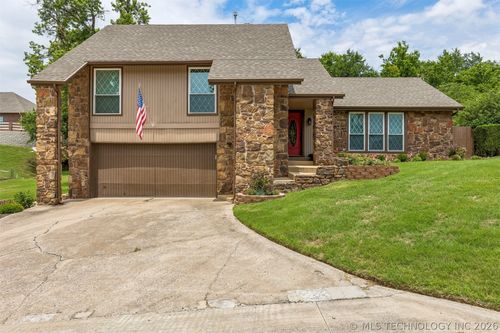 813 E Teresa Ave, Sapulpa, OK, 74066-5841 | Card Image