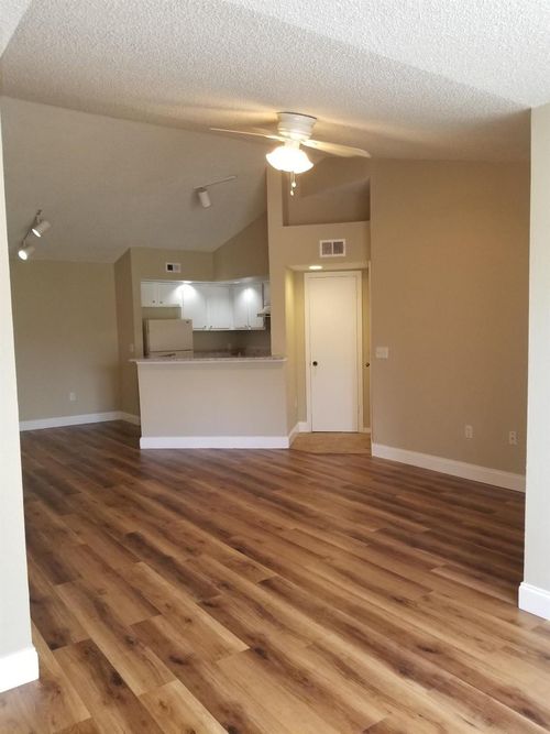 apt-2121-1401 Village Blvd, West Palm Beach, FL, 33409-2794 | Card Image