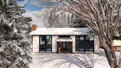 2416 Palliser Dr Sw, Calgary, AB, T2V3S7 | Card Image