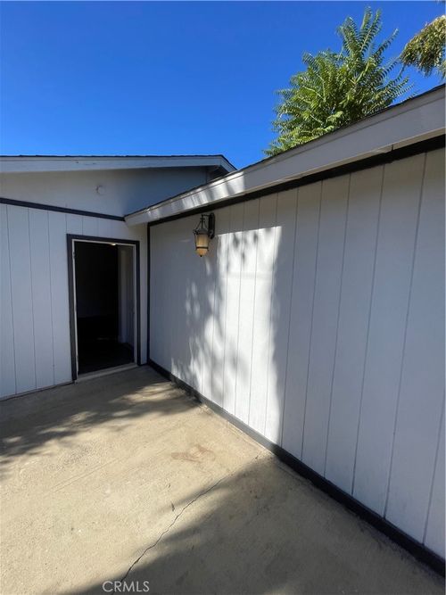 33217 Wood St, Lake Elsinore, CA, 92530-6187 | Card Image