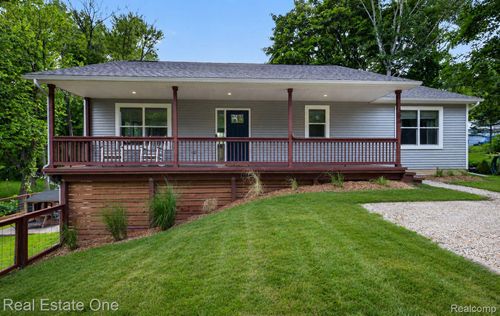 206 Saint John Rd, Highland, MI, 48357-4656 | Card Image
