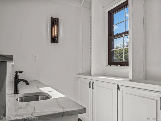 706 Great Oaks Dr, House other with 4 bedrooms, 3 bathrooms and null parking in Bloomfield Hills MI | Image 25