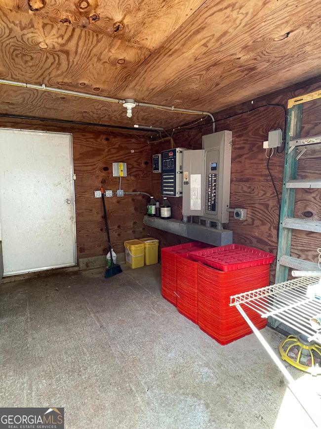 1458 & 1463 Parham Town Rd, Home with 3 bedrooms, 2 bathrooms and null parking in Bowman GA | Image 13