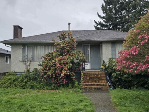 6987 Balmoral St, Vancouver, BC, V5P3P8 | Card Image