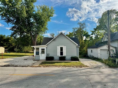 29067 State Highway V, Maywood, MO, 63454-1315 | Card Image