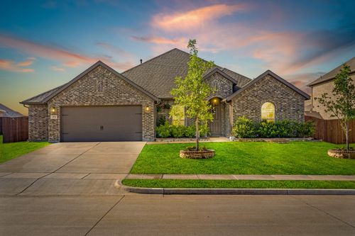 372 Chapel Hill Dr, Forney, TX, 75126-3797 | Card Image