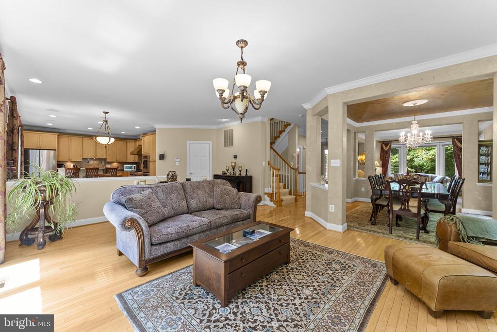 Residential in FALLS CHURCH 5