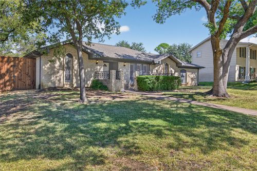 3533 Chellen Dr, Farmers Branch, TX, 75234-6621 | Card Image