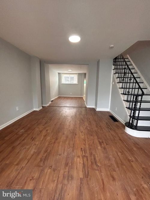 7349 Garman St, PHILADELPHIA, PA, 19153-2208 | Card Image