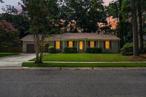 304 Summercourt Dr, Summerville, SC, 29485-5639 | Card Image