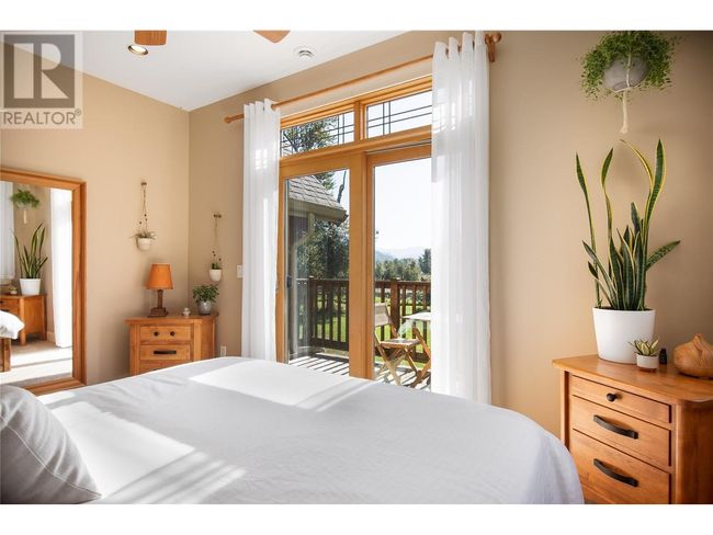 2388 Lawrence Rd, House other with 3 bedrooms, 3 bathrooms and 20 parking in Lumby BC | Image 39